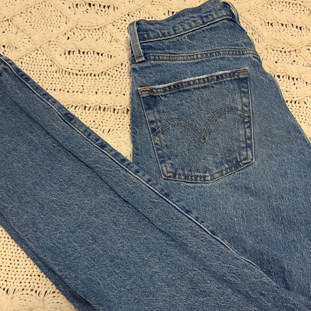 Levi's Women's 501 Jeans - Size 25x32